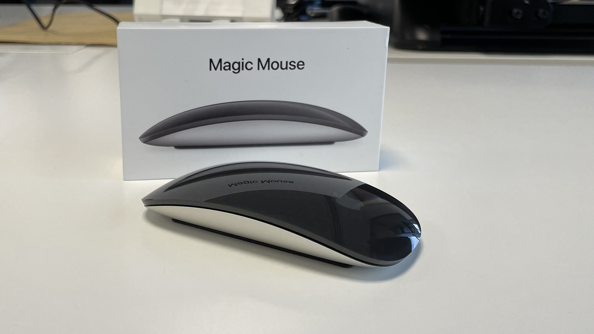 Apple Magic Mouse (2022): undeniably stylish, unforgivably designed